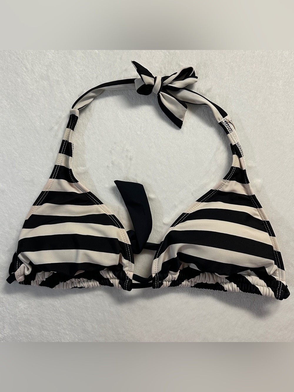 Y2K HURLEY women's black white striped triangle halter neck bikini top, D cup.